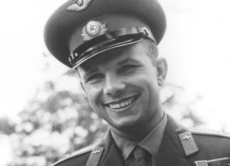 1bda79_yuri_gagarin-e1427692930487