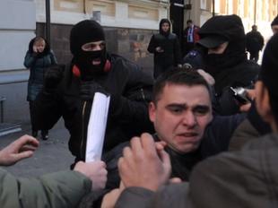 «Призываем всех встать на защиту наших товарищей на Украине!». Обращение ЦК ЛКСМ РФ
